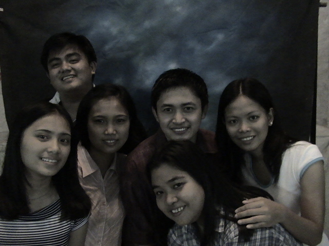 grouppic1.jpg